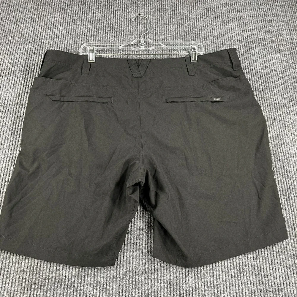 5.11 Tactical‎ Series Shorts Mens Size 42 Black Lightweight Performance Security